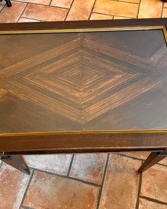 Tavolino da salotto in legno con piano in vetro