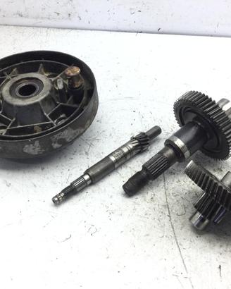 APRILIA SCARABEO 4T 100 CARTER E INGRANAGGI RUOTA 