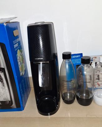 Soda Stream con bombola e 4 bottiglie originali 