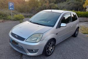 Ford  Fiesta 1.4 2004