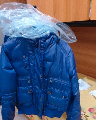 Giubbino Moncler ,con piume d'oca