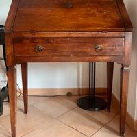 Scrittoio Antico con Ribalta