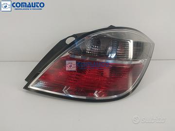 Fanale post dx OPEL ASTRA H '04