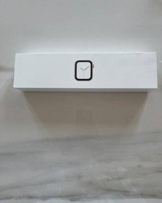 Apple Watch Series 4 40mm Gold Aluminium Pink Sand