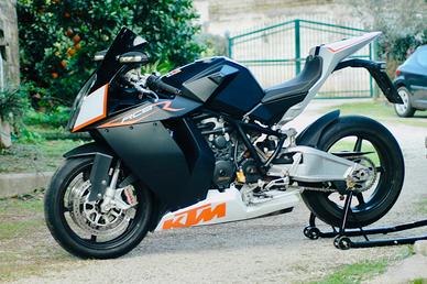 Ktm rc8