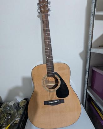 Chitarra acustica Yamaha f310