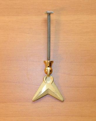 Maniglie a pendolo freccia per mobili