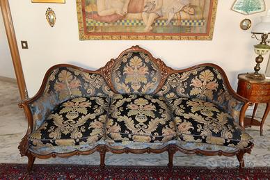 Divano con poltrone classico
