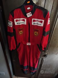 tuta ferrari 