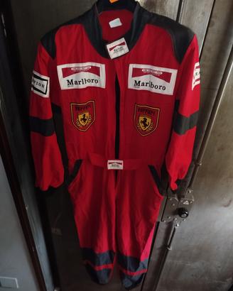 tuta ferrari 