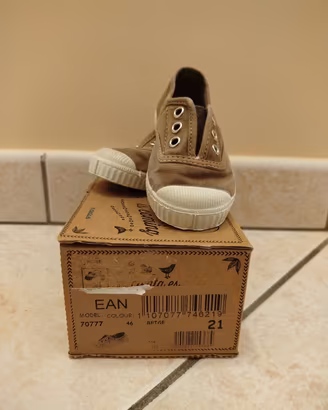 Scarpe Cienta nuove n.21 a metà prezzo 
