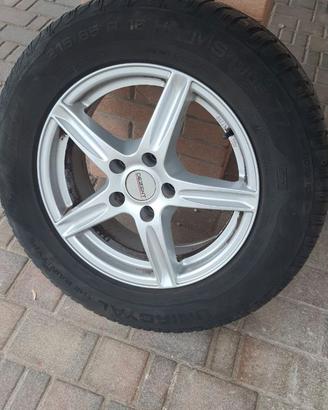 Gomme invernali 215/65/16 compresi cerchi in lega