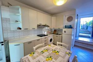 2 LOCALI A SESTRI LEVANTE