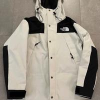 Giacche outdoor The North Face serie 1990-L