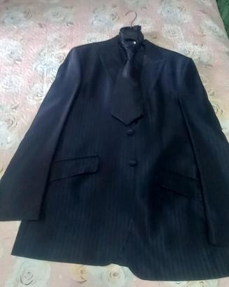 vestito da sposo o testimone 