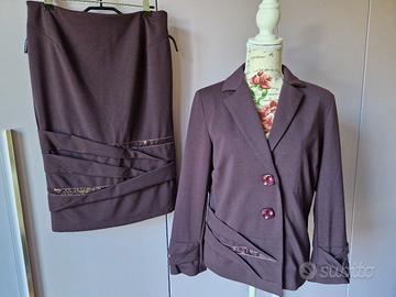 Tailleur color prugna made in Italy