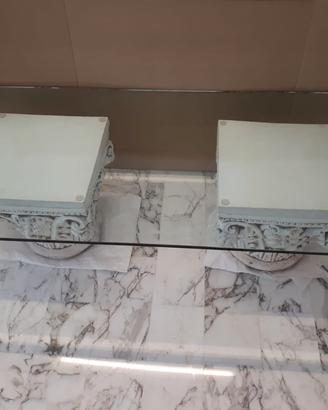 Tavolino salotto in vetro su capitelli corinzi