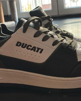 Scarpe nuove ducati