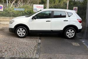 Nissan qashqai 1.5 2011
