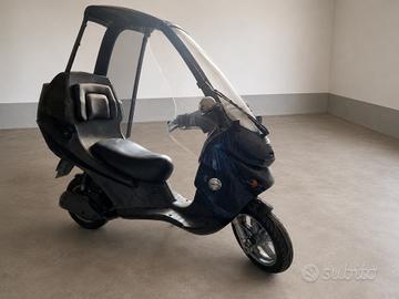 Scooter coperto Benelli Adiva 150