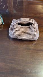 Borsa clutch uncinetto