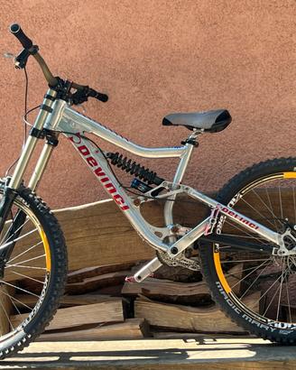 Devinci Wilson 26” Downhill pronta all’uso
