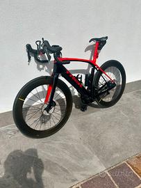 Bicicletta da corsa Trek Domane 2024 Assistita