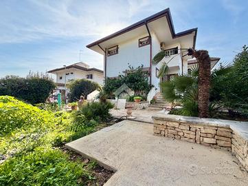 VILLA SINGOLA A BARI