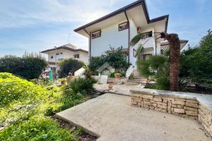 VILLA SINGOLA A BARI