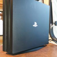 Console Sony PlayStation®4 PRO + Basetta Verticale