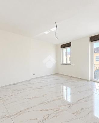 3 LOCALI A TRECATE