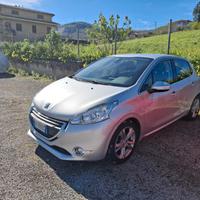 Peugeot 208 Allure 1.6 HDi 115cv - 2014 neopatenta