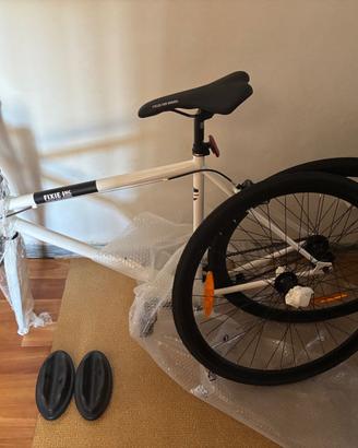 Bicicletta scatto fisso 28” Betty Leeds Uomo