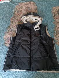 gilet imbottito con cappuccio senza maniche 