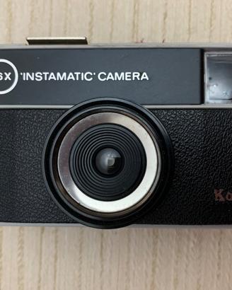 Kodak 56X INSTAMATIC CAMERA con custodia.