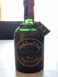 Bottiglia whisky da collezione.