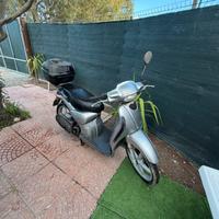 Scarabeo scoter 2006