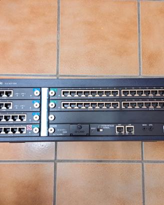 Centralino Panasonic KX-NCP1000  + KX-NT343