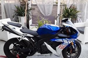 Yamaha r1