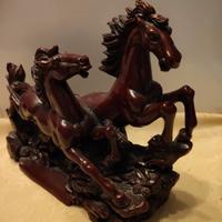Coppia di cavalli in resina Feng Shui rara