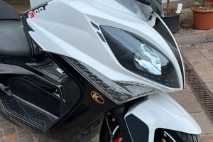 Kymco Xciting R 300