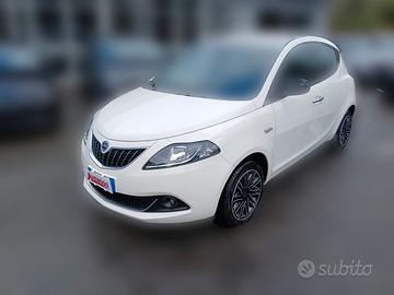 Lancia Ypsilon 1.0 FireFly 5 porte S&S Hybrid Gold
