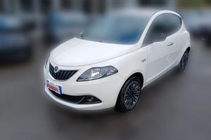 Lancia Ypsilon 1.0 FireFly 5 porte S&S Hybrid Gold