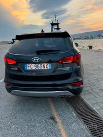 Hyundai Santa Fe 2.2   200 cv