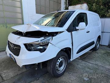 OPEL Combo 3 POSTI 1.5 D 100CV PC 650kg Edition