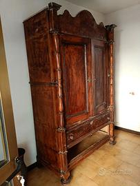 Armadio antico