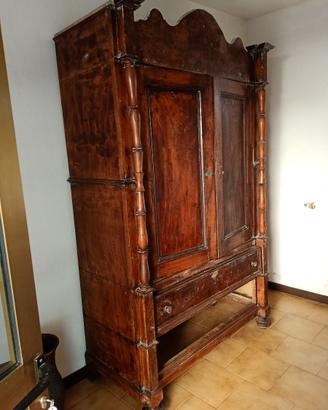 Armadio antico
