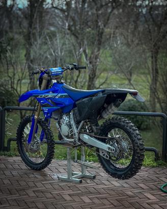 YAMAHA YZ 125