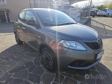 LANCIA Ypsilon 1.2 69 CV 5 porte S&S Gold