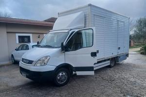 Iveco daily con cassa gemellato